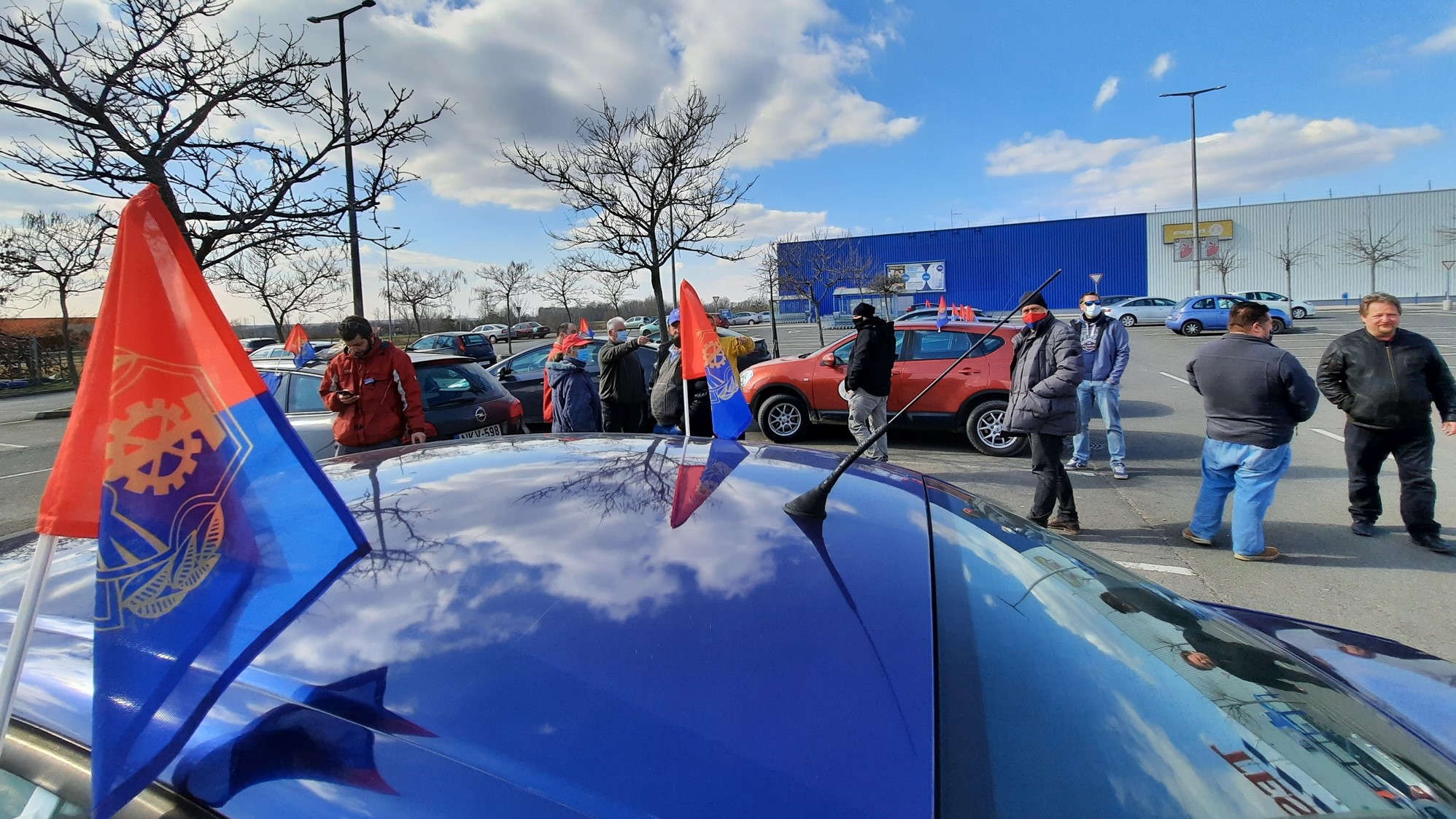 Union in Hungary fights for increased salaries